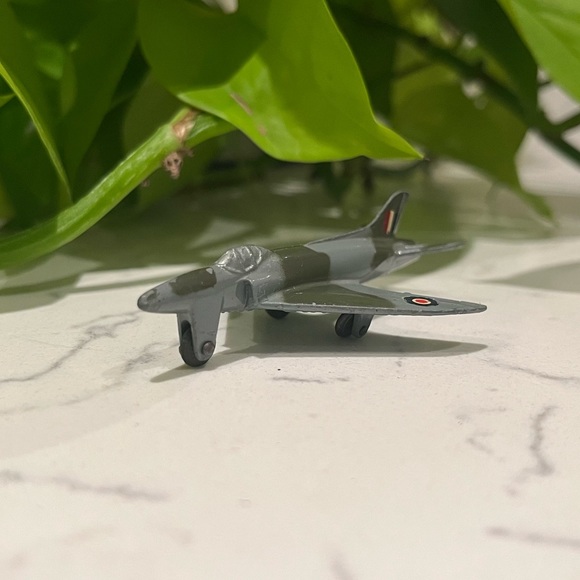 Dinky Toys 734 Supermarine Swift Fighter Jet - Picture 2 of 5